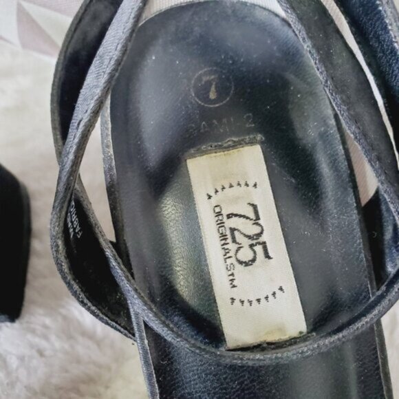 Vintage 725 Y2K 90s Block Heel Brat Girl Goth Coquette Strappy Sandals 7 - Picture 4 of 4